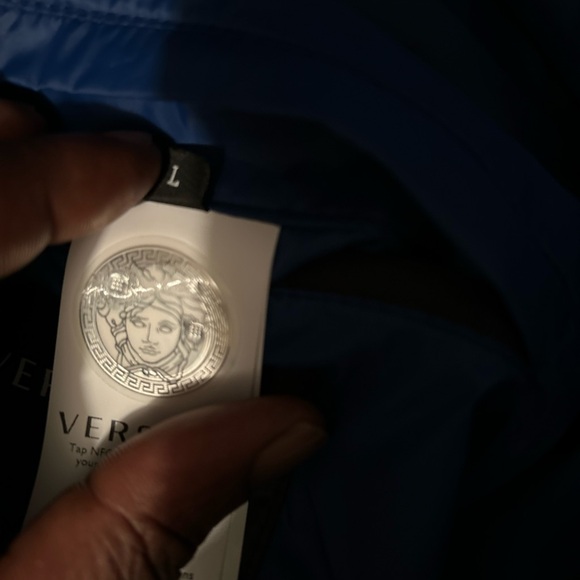 BNWT, Men’s Versace bubble vest, Size L - Picture 15 of 15